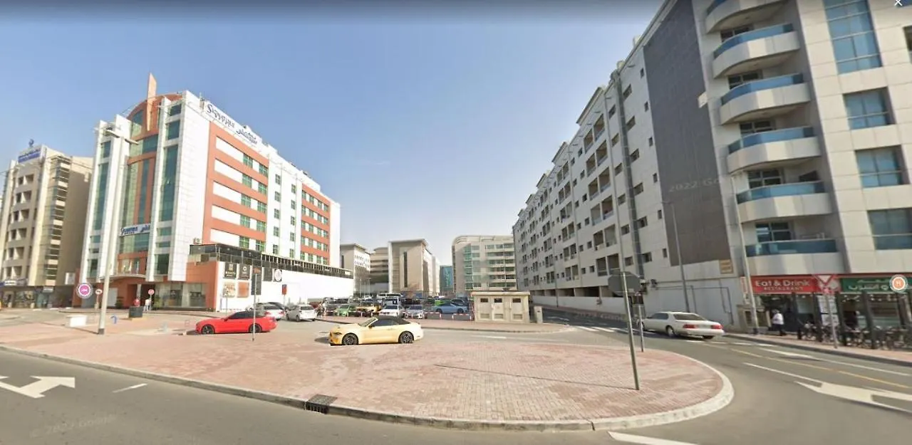 Проживание в семье Lovely Partition Room In Barsha 1 Near Metro Дубай